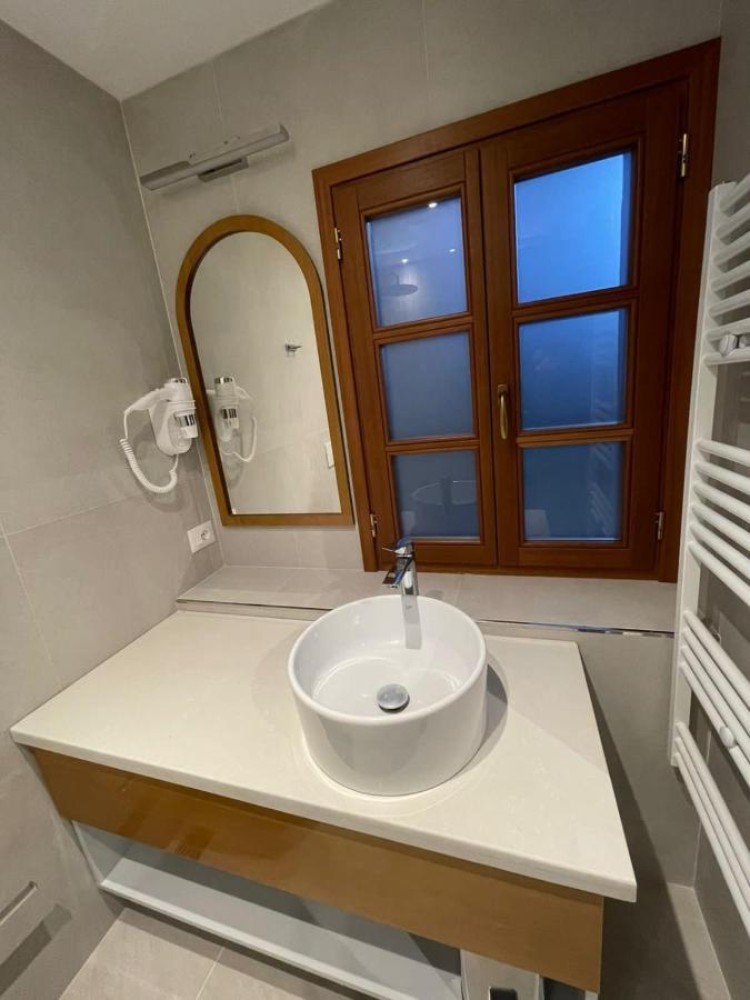 Palorto Hotel Gjirokastër 外观 照片