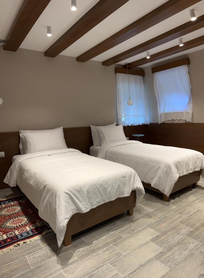 Palorto Hotel Gjirokastër 外观 照片